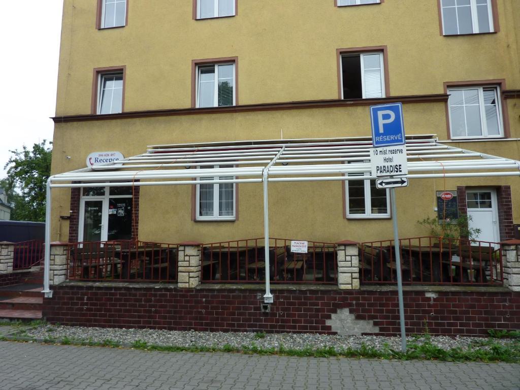 Hotel Paradise Ostrava Dış mekan fotoğraf